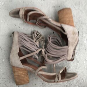 Jeffrey Campbell Despina